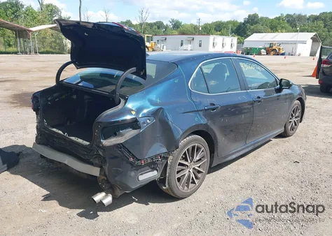 2021 Toyota Camry Se z USA, uszkodzony, nr VIN 4T1G11AKXMU523439